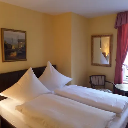 Sudenburger Hof Konukevi Magdeburg