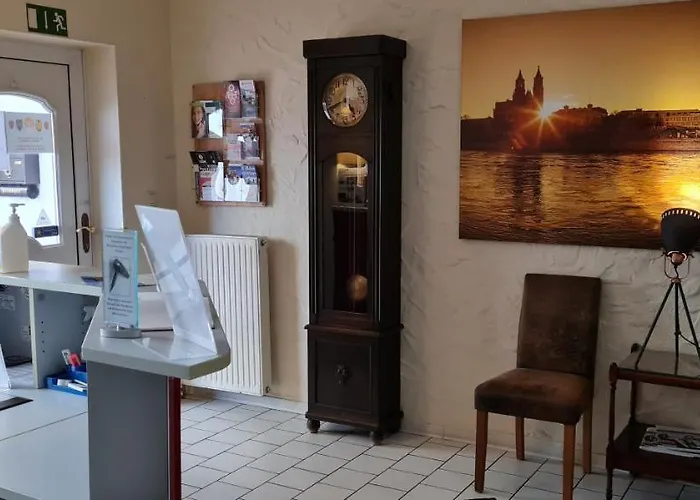 Sudenburger Hof Guest house 2*